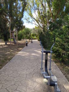 Kennedy Grove outdoor gym