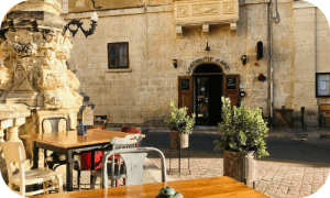 lokomotif kafe zebbug