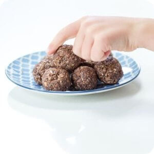Easy Recipes to Make with the Kids - protein bites