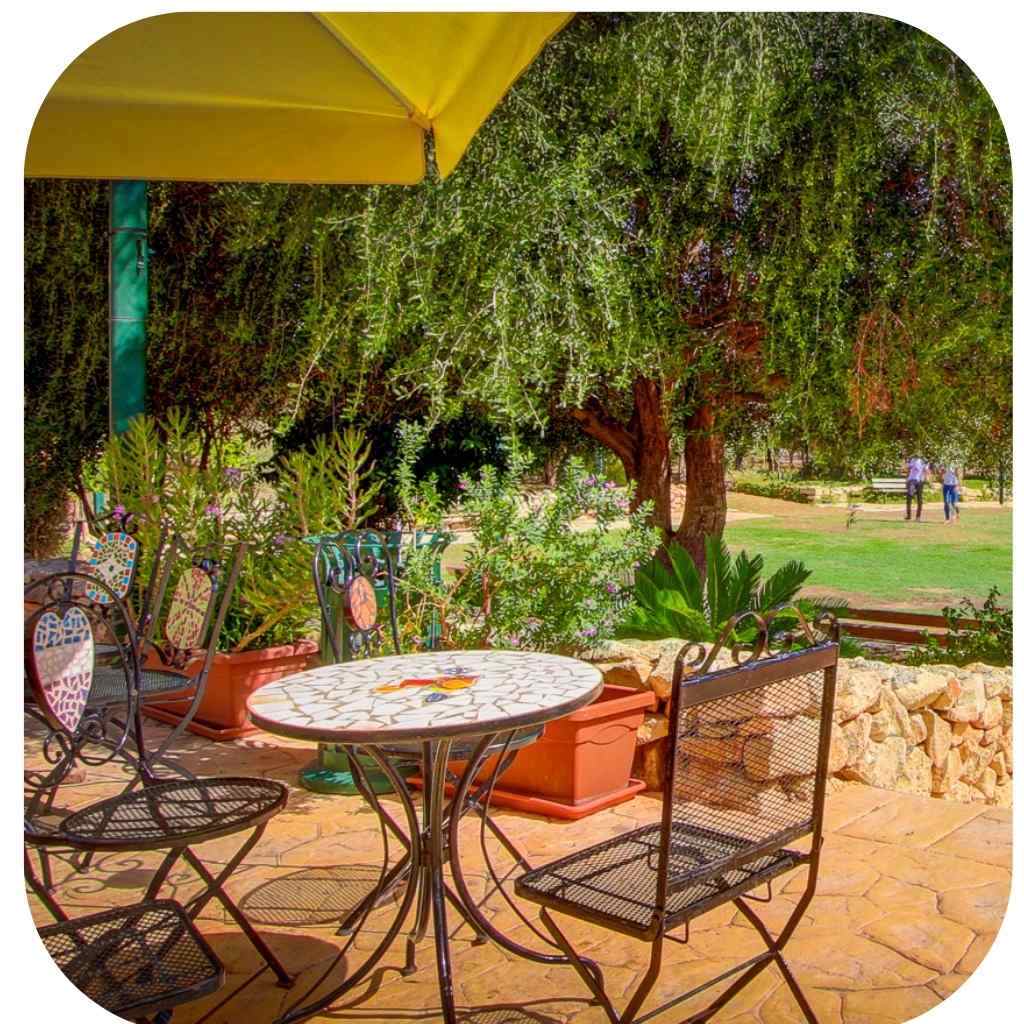 Melita Gardens Salina