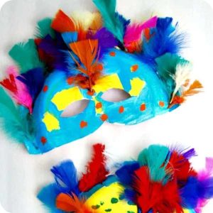 paper plate carnival masks